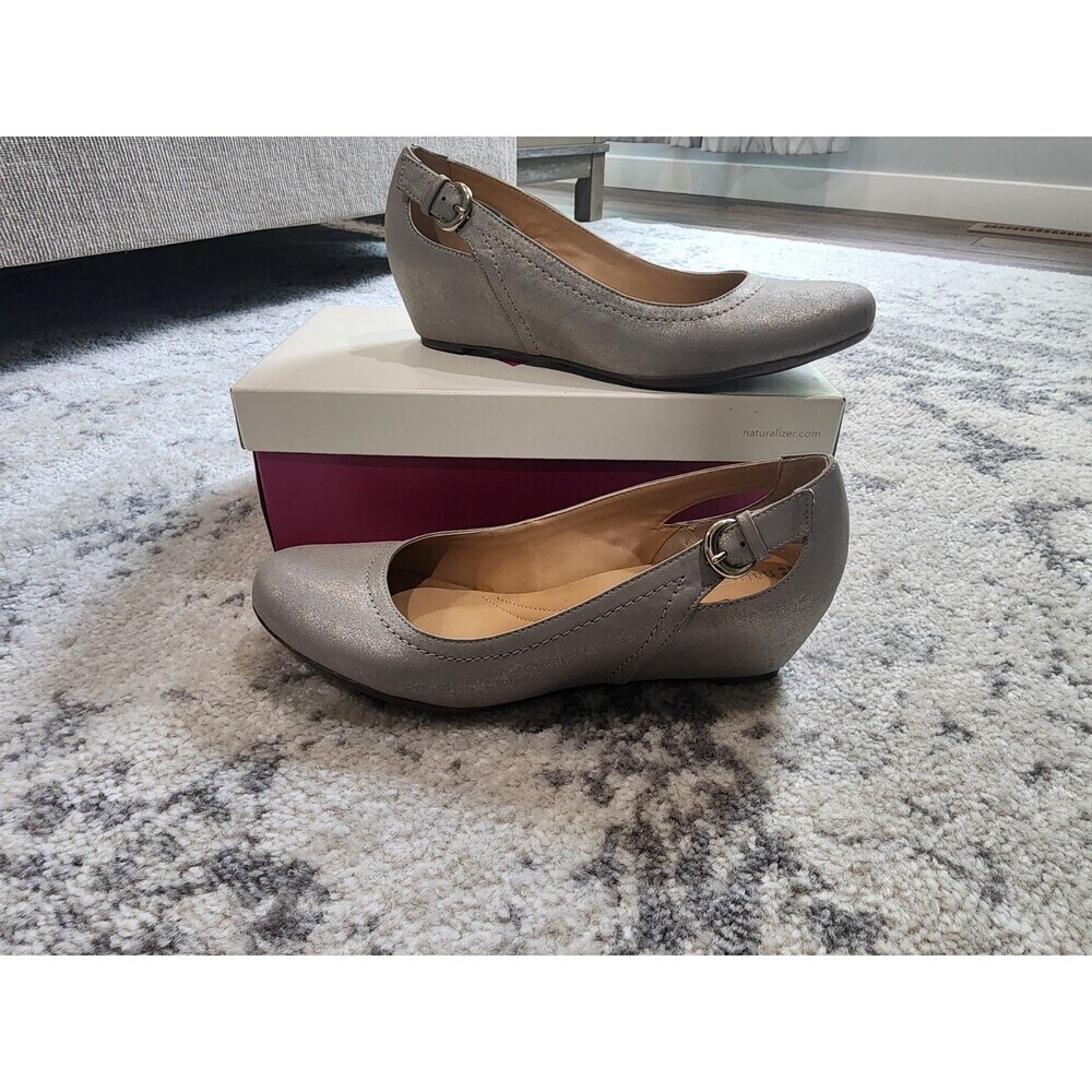Naturalizer Nevis Silver Faux Leather Wedge Heel Pumps Womens Size 9.5M